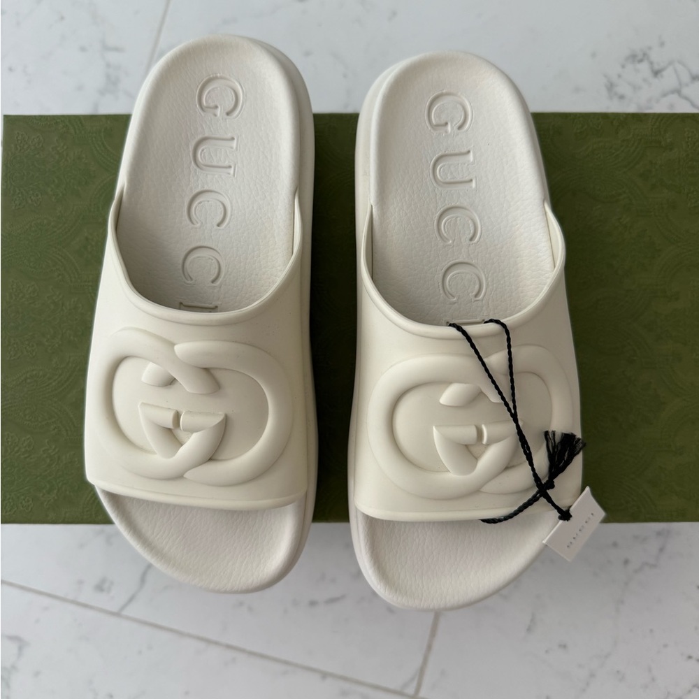 Gucci GG Slide Rubber Sandals